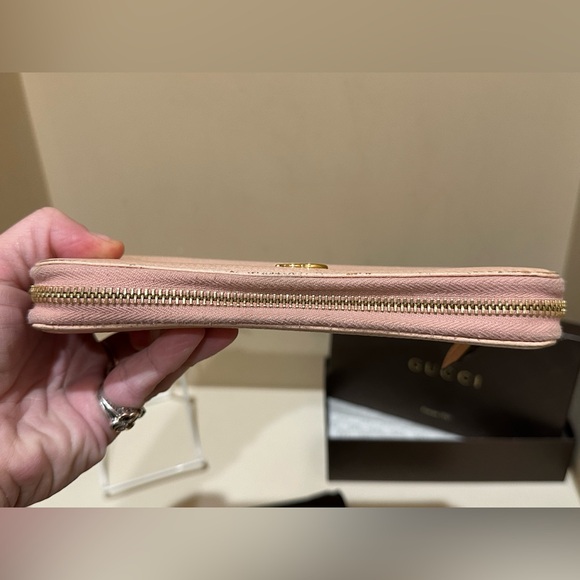 Gucci Marmont Light Blush Pink Pebbled Calfskin Zip Wallet - Picture 6 of 15